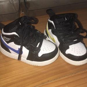 AIR JORDAN MULTICOLOR 5C